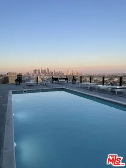 3810 Wilshire Boulevard #1209 photo 33