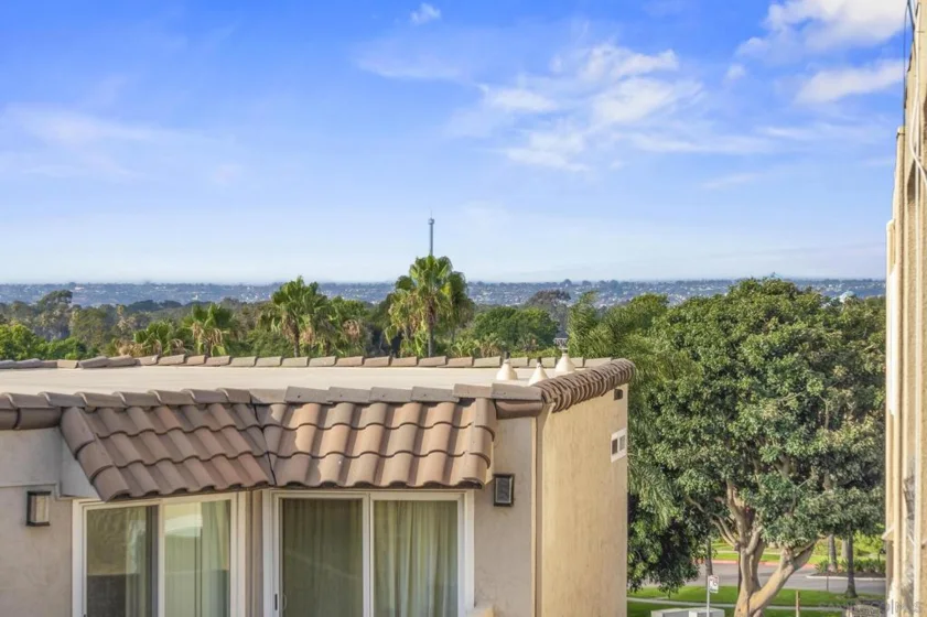 4477 Mentone Street ##211 photo 20