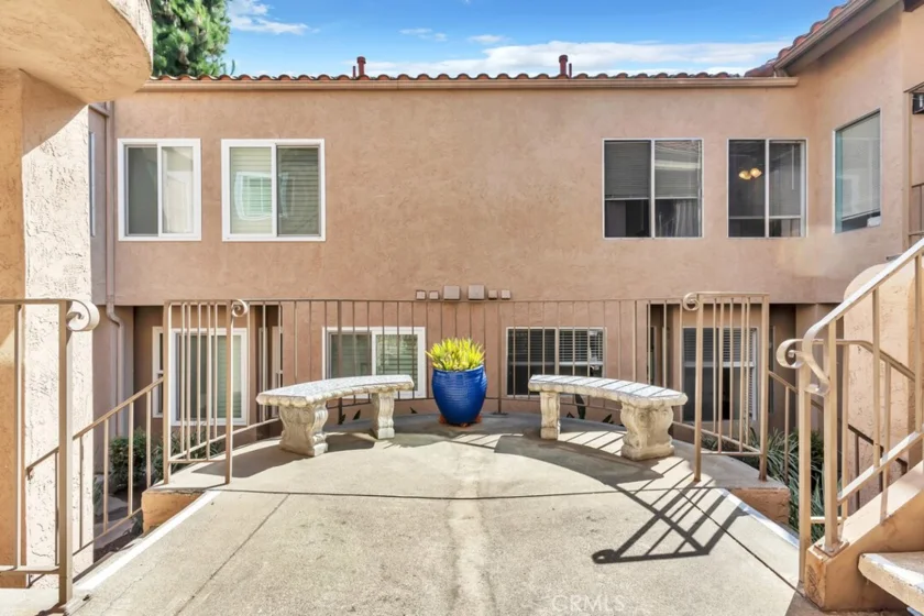 1145 Privet Street photo 30