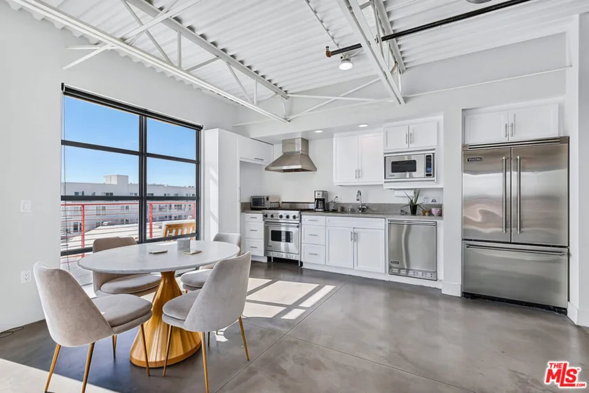 4141 Glencoe Avenue #511 photo 4