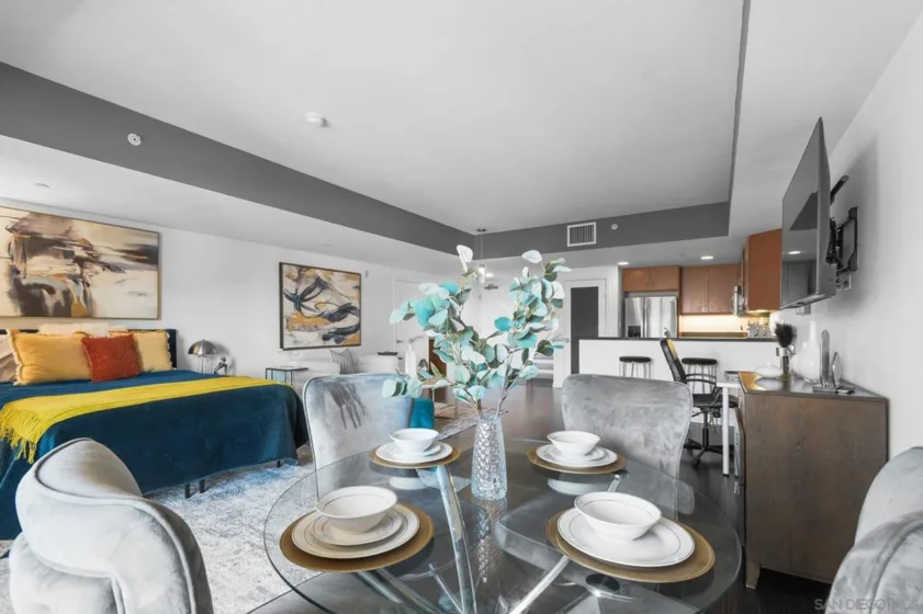 875 G Street #512 photo 12