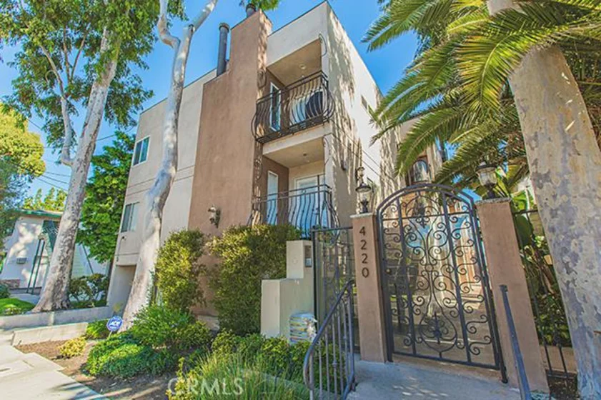4220 Fair Avenue #204 photo 1