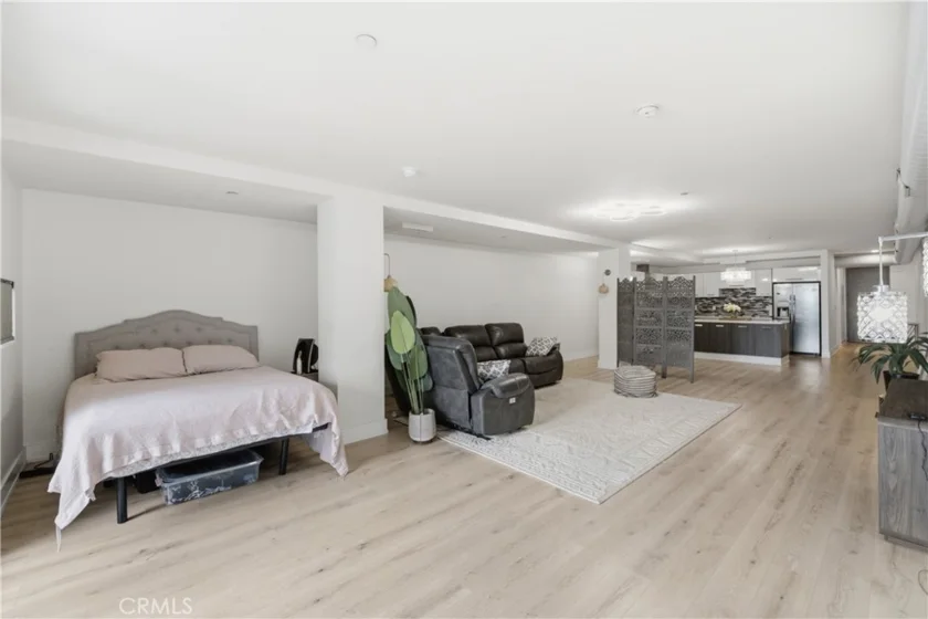 433 Pine Avenue #201 photo 13