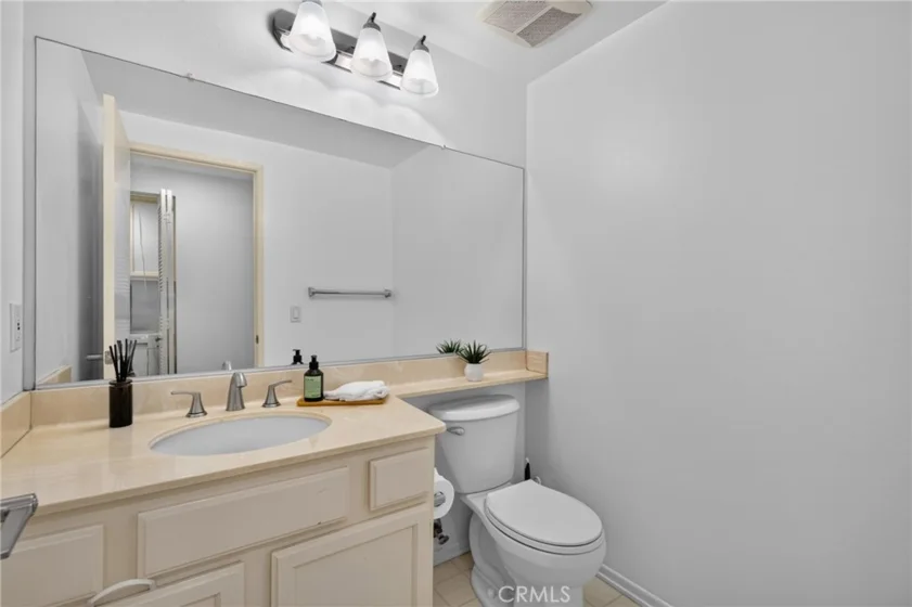 1150 W Capitol Drive #101 photo 14