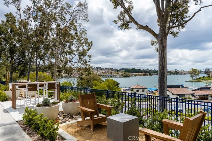 274 California Court photo 27