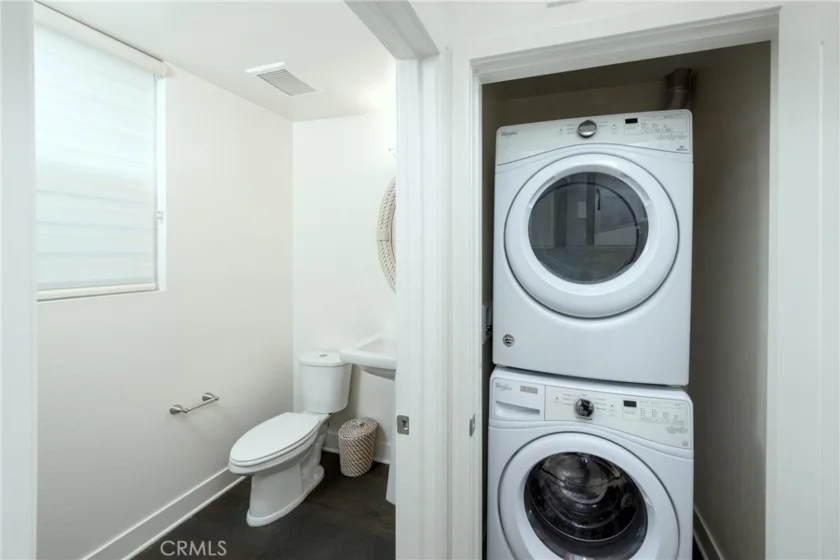 1675 Grand View photo 16