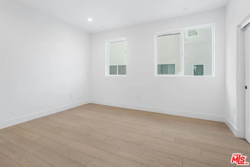 11212 W Victory Boulevard #7 photo 11