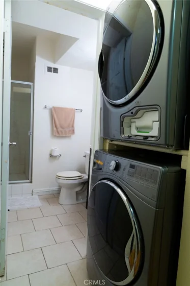15344 Weddington Street #104 photo 10