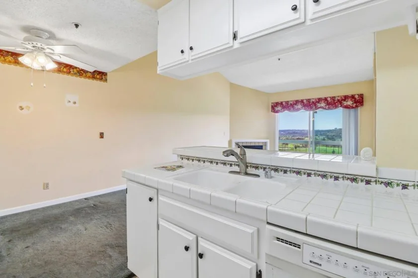 11233 Tierrasanta Boulevard #61 photo 4
