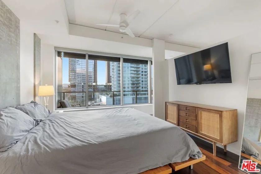 1155 S Grand Avenue #808 photo 7