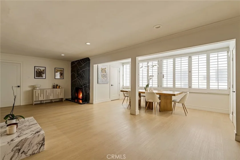 5315 Yarmouth Avenue #104 photo 12