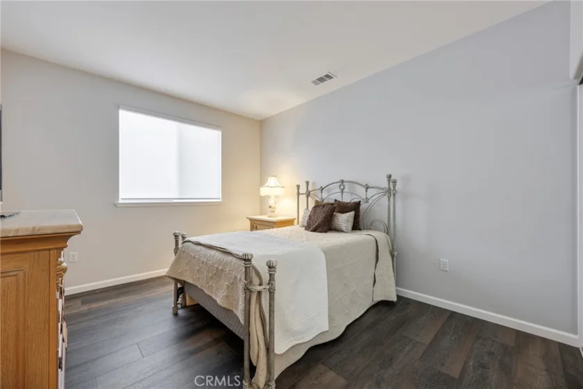 39416 Cardiff Avenue photo 42
