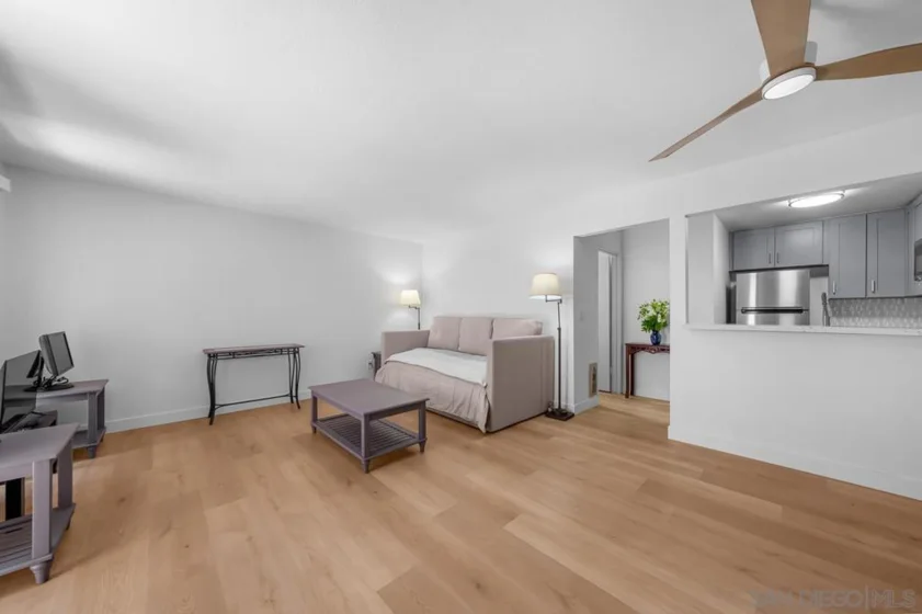 3266 Ashford Street #M photo 13
