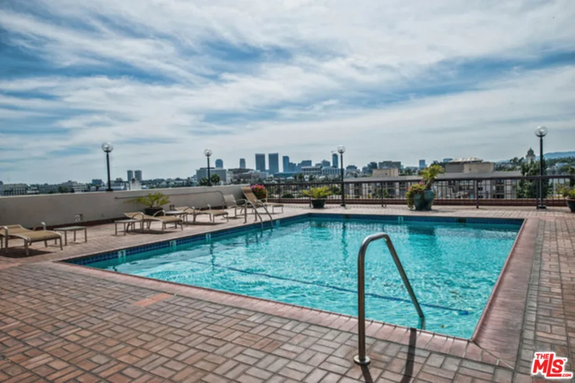 325 N Oakhurst Drive #PH2 photo 59