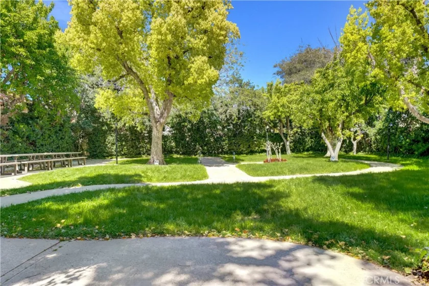 15053 Sherman Way #C photo 30