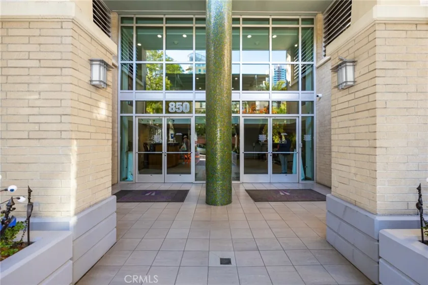850 Beech #1205 photo 62