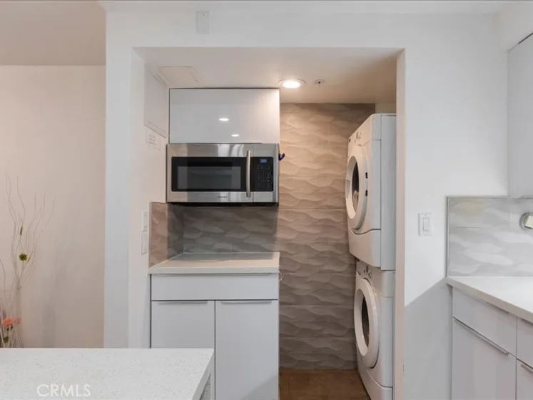 10660 Wilshire Boulevard #302 photo 20