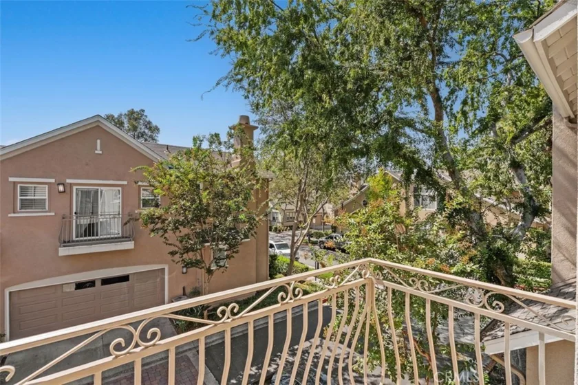 44 Burlingame photo 28