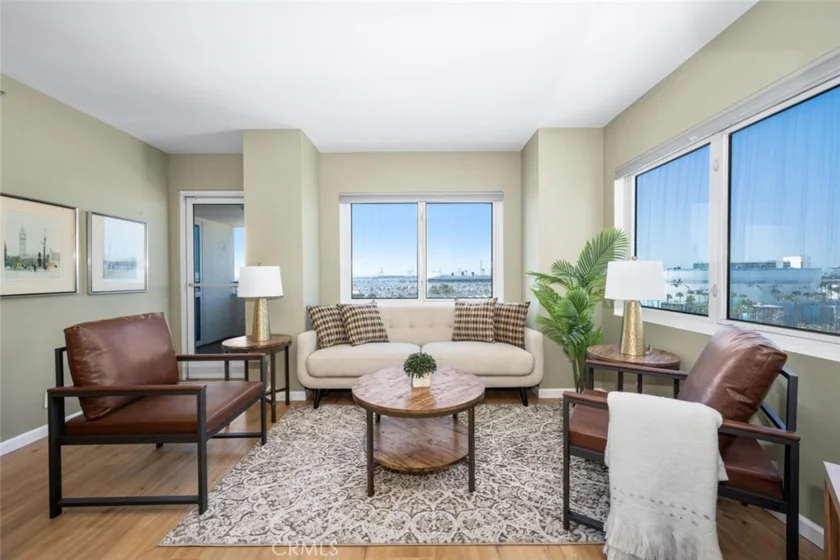 525 E Seaside Way #904 photo 1
