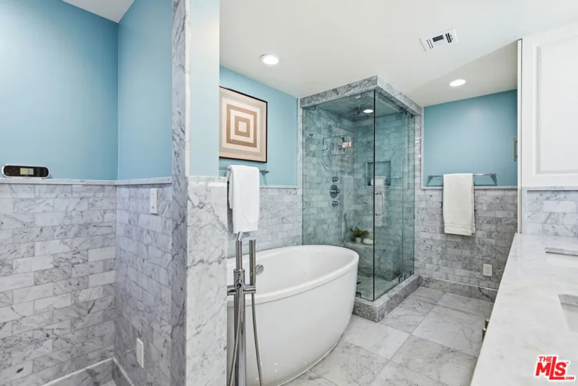 13233 Fiji Way #H photo 25