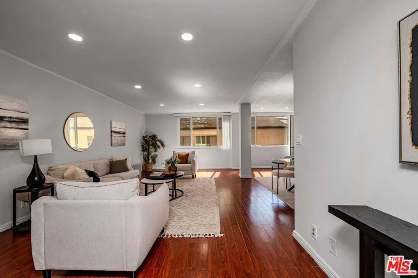 540 Kelton Avenue #105 photo 7