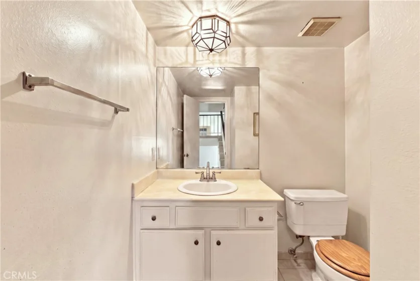 2450 E Del Mar Boulevard #17 photo 10