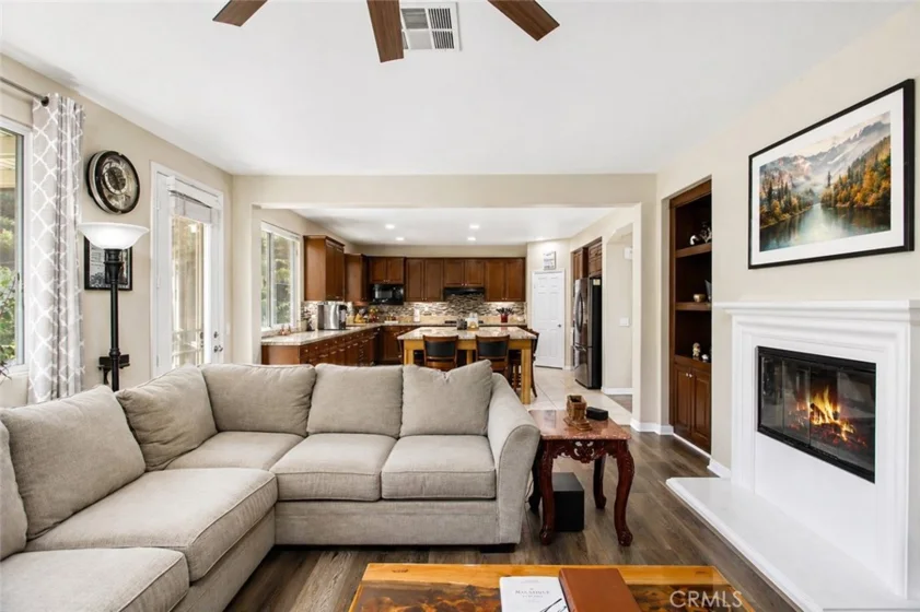 22862 Montanya photo 16