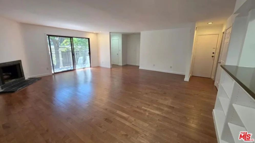 1018 6th Street #C photo 6