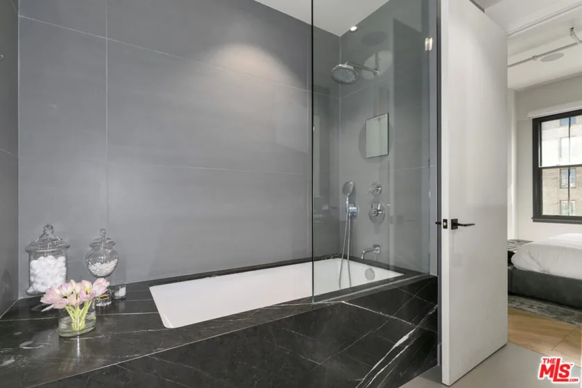 1645 N Vine Street #606 photo 13