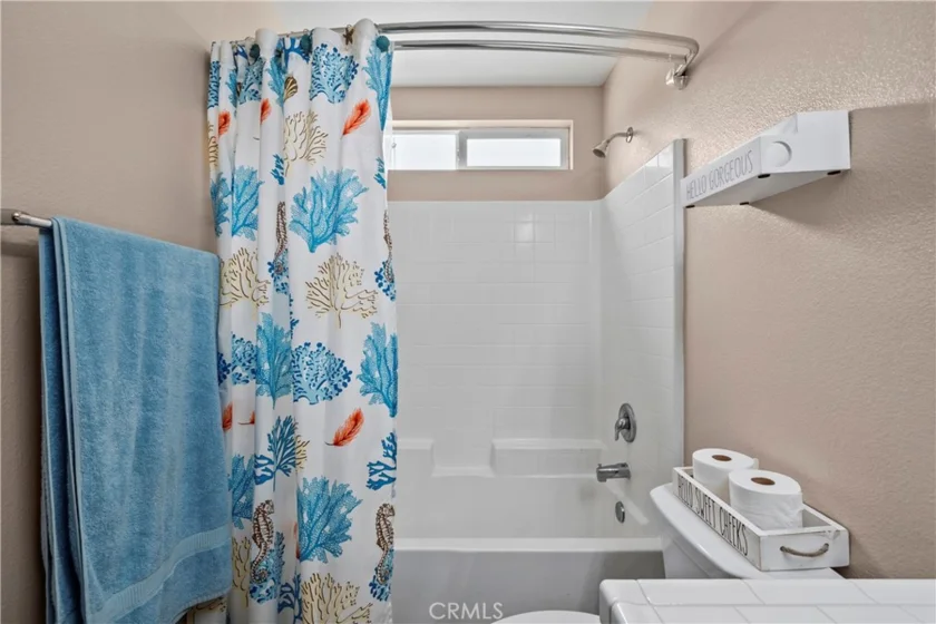 14552 Foothill photo 27
