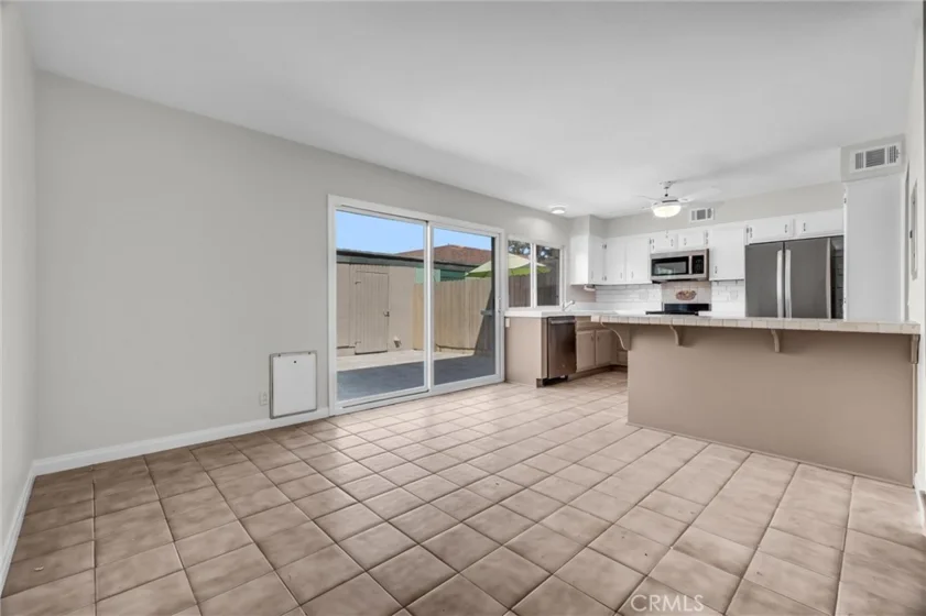 4107 Larwin Avenue photo 10