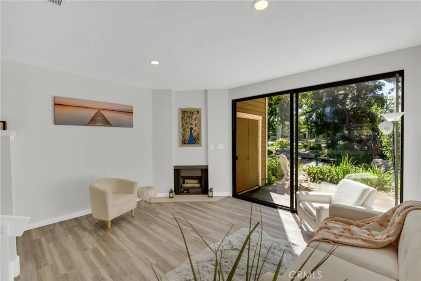 247 Pineview photo 18