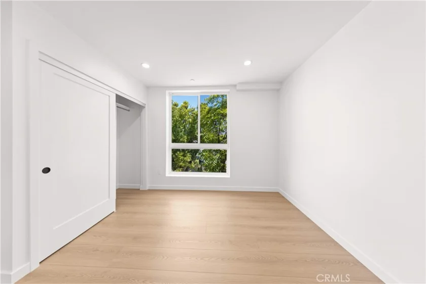 176 N Catalina Avenue #404 photo 19