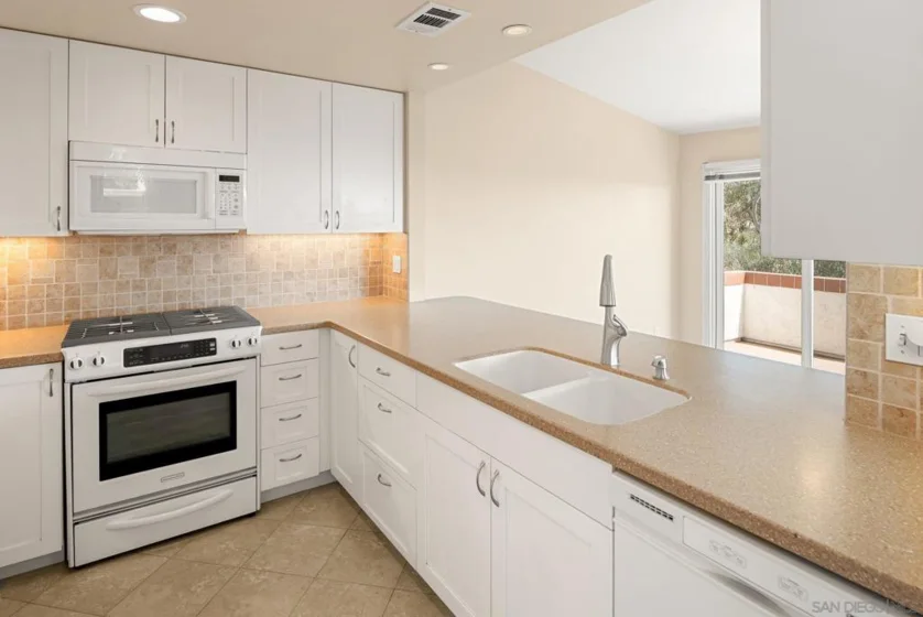 3866 Murray Hill photo 28