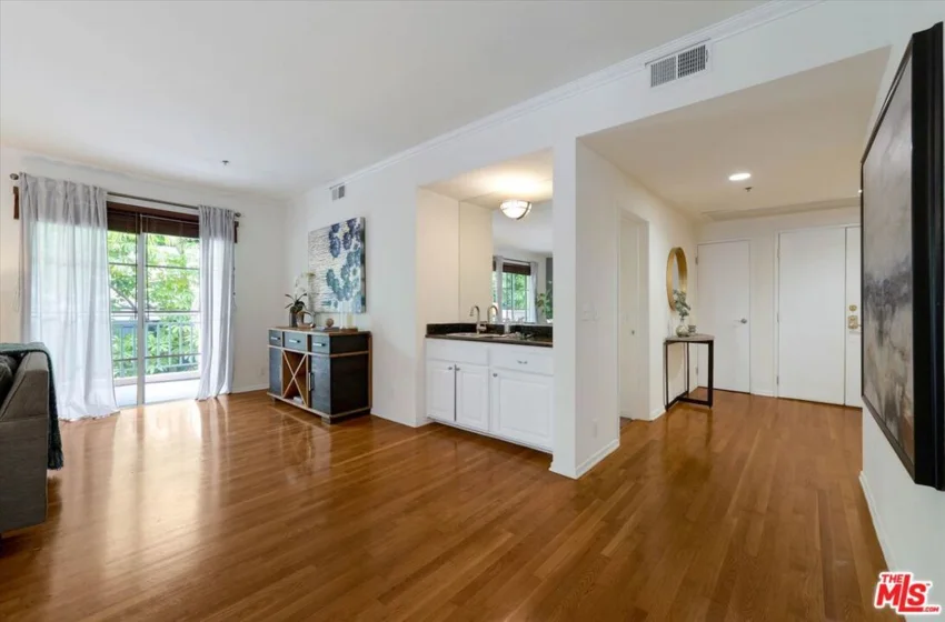1401 S Bentley Avenue #202 photo 24