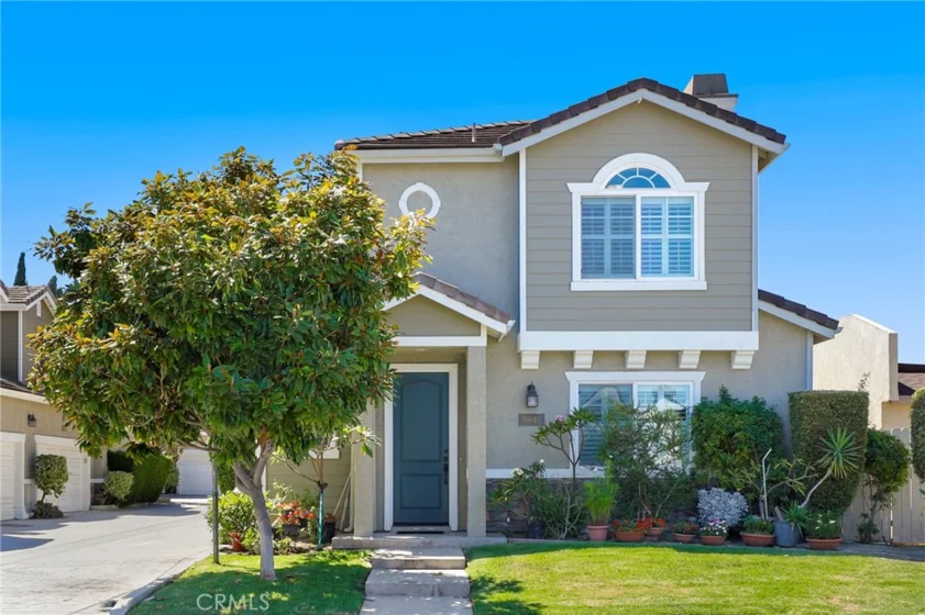 8641 Belmont Street photo 1