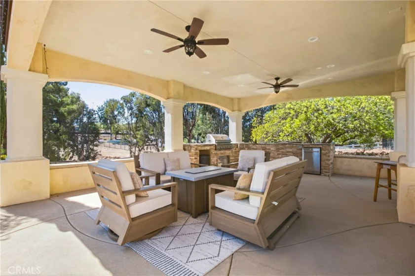 20855 Avenida Castilla photo 9