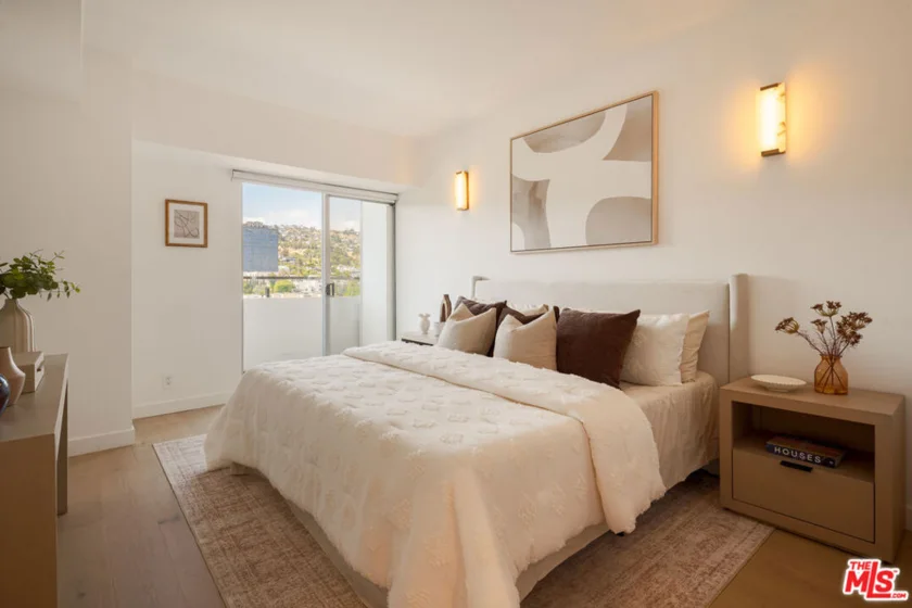 838 N Doheny Drive #1204 photo 14