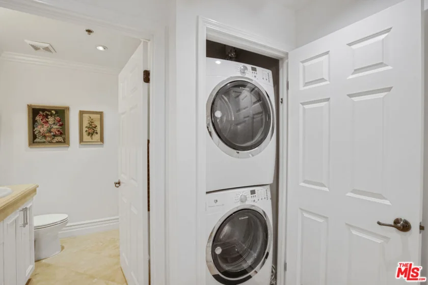 850 N Croft Avenue #103 photo 27