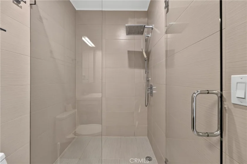 1820 Holmby Avenue #1 photo 24