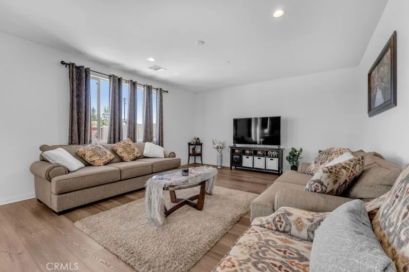 30536 Astoria Lane photo 15