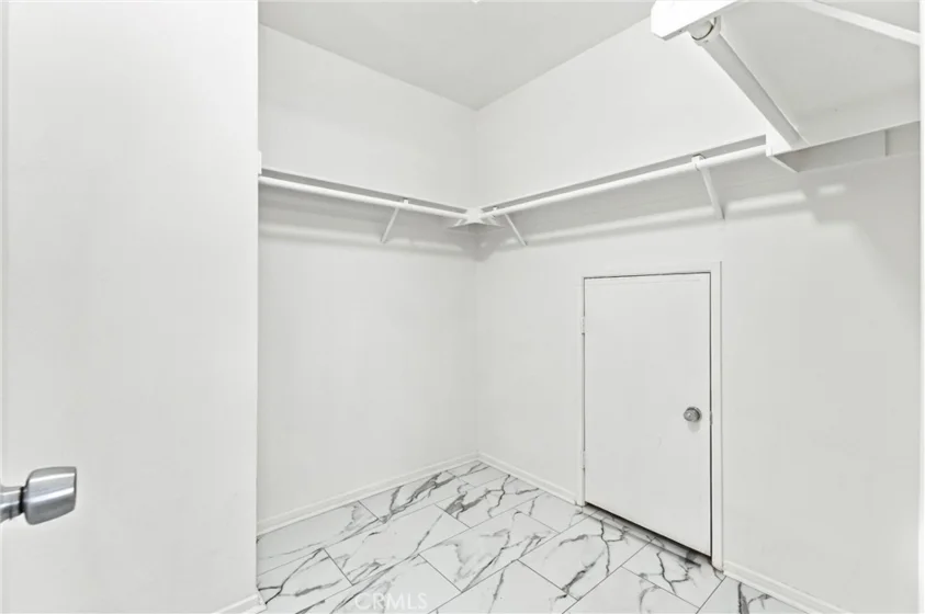 220 Suffolk photo 28