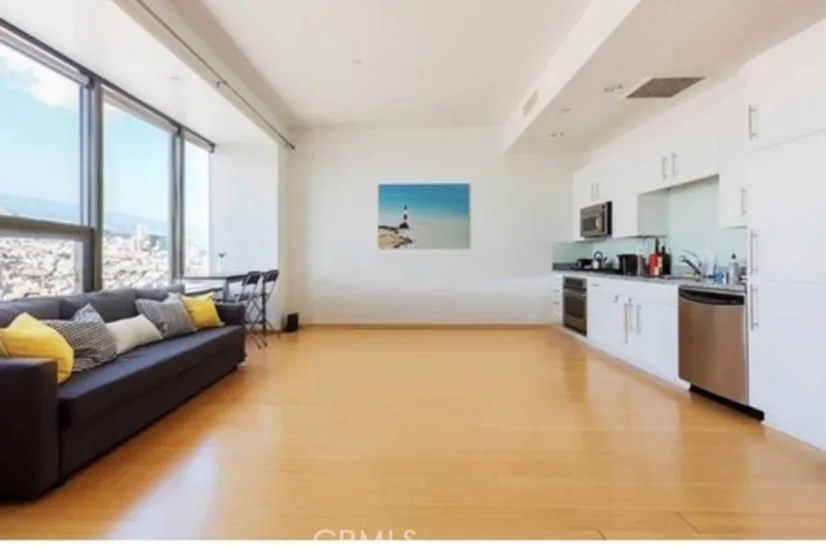 1100 Wilshire Boulevard #2601 photo 2