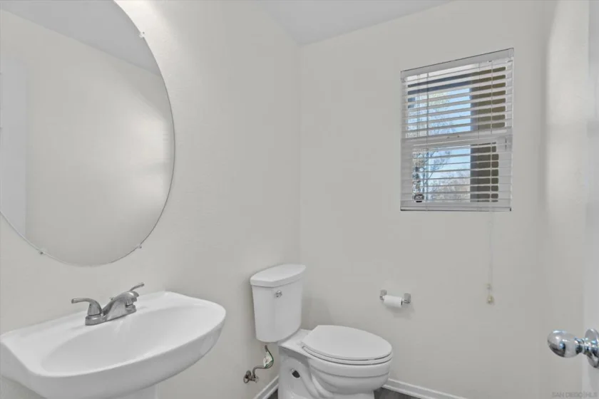 1354 Normandy Drive photo 24