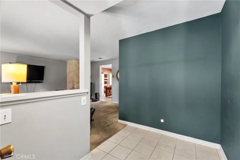 14645 Red Hill photo 3