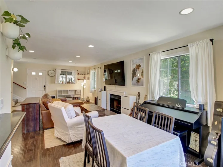 379 N Mentor Avenue #1 photo 20