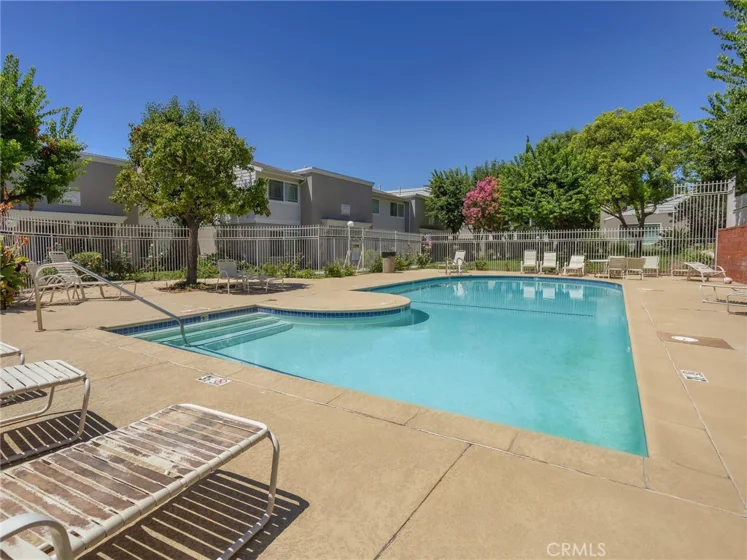 17734 Devonshire Street #7 photo 37
