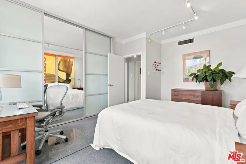 4411 Los Feliz Boulevard #1104 photo 28