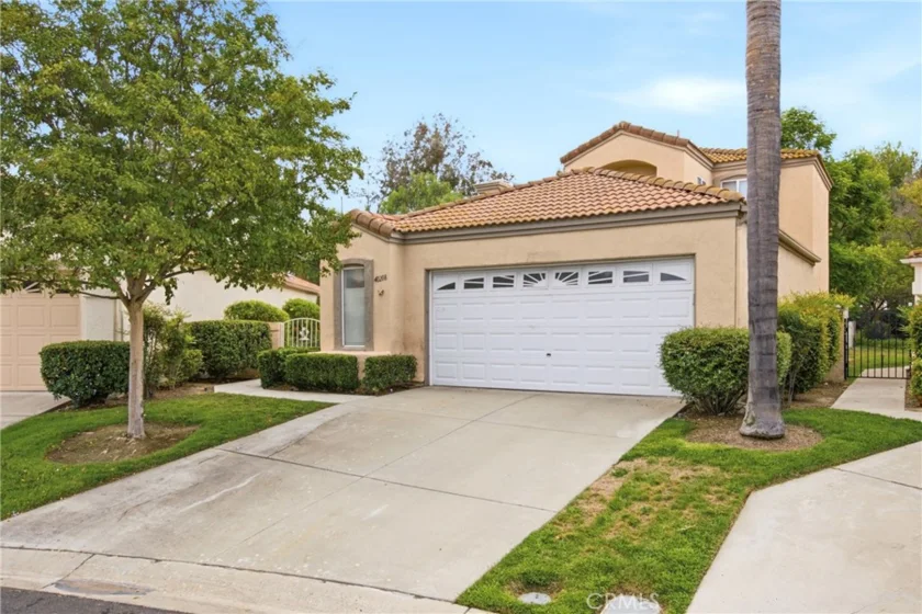 40208 Corte Lorca Road photo 2