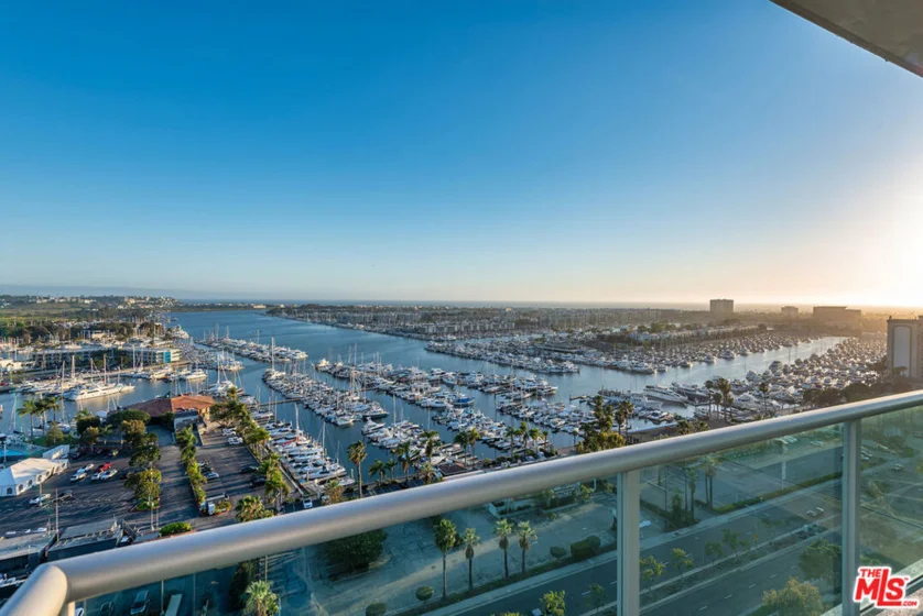 13700 Marina Pointe Drive #1903 photo 46